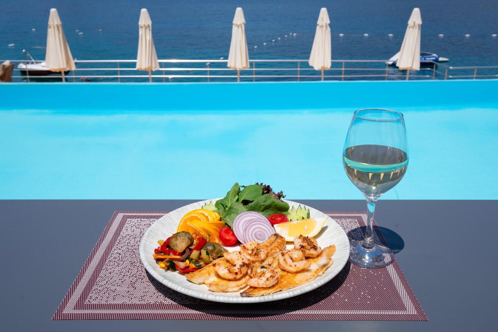 Greenbeach Hotel 칼칸 외부 사진
