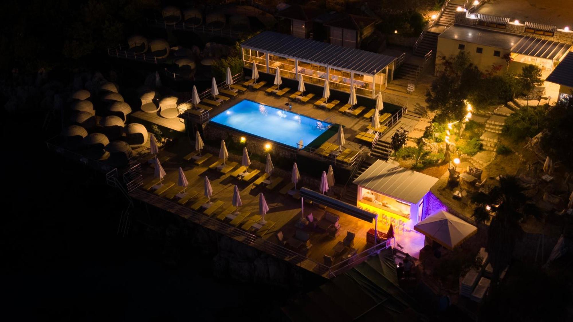 Greenbeach Hotel 칼칸 외부 사진